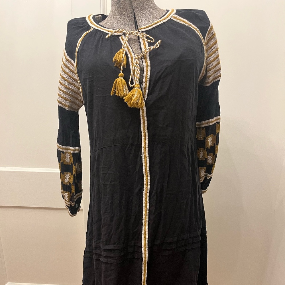 EMBRODERED DRESS